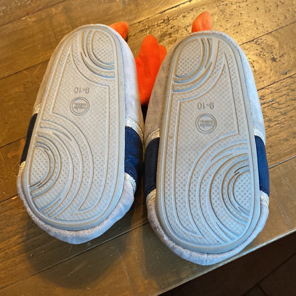 Rocket slippers - Picture 3 of 3